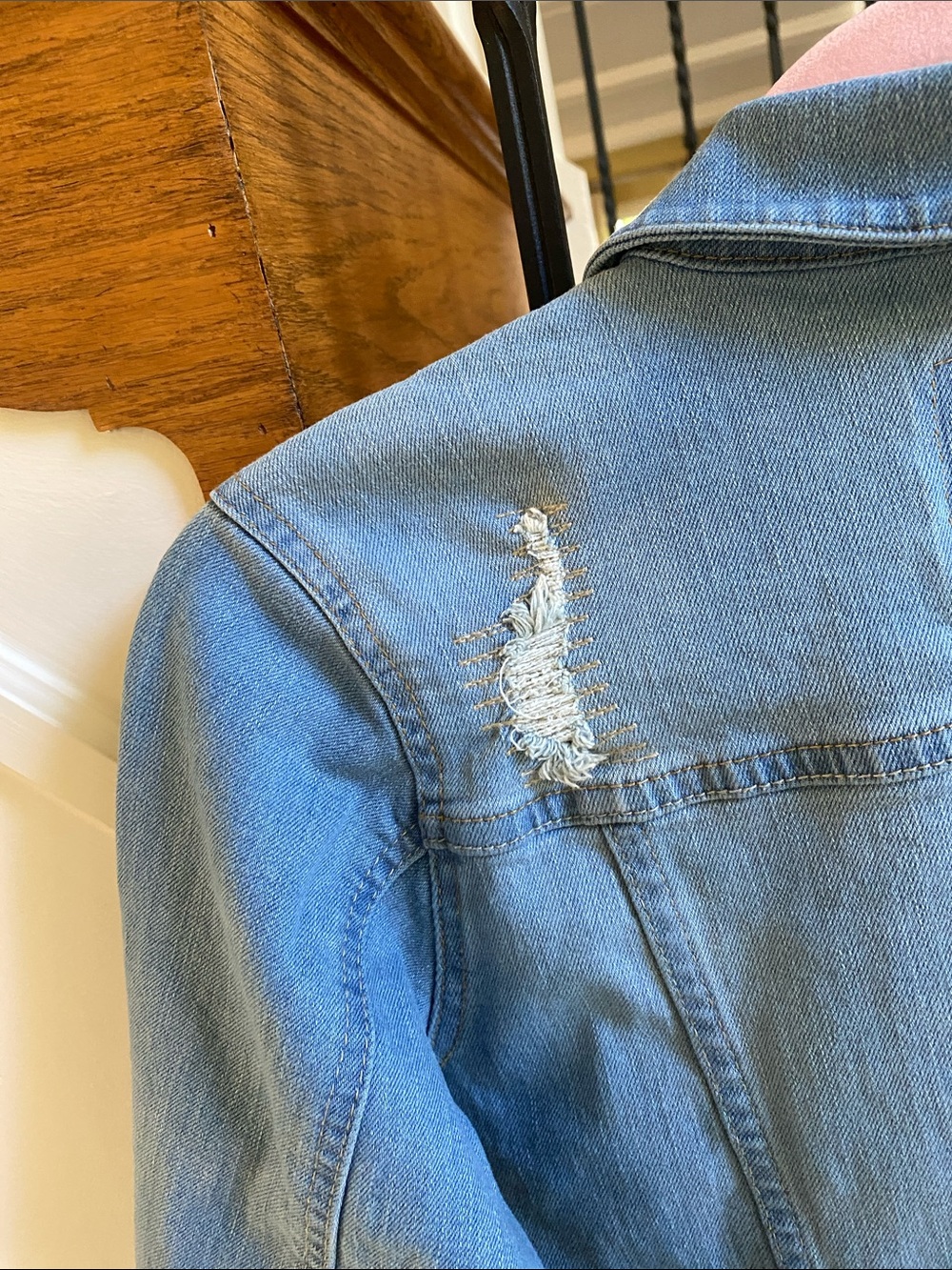 Boy’s LEVI’S Trucker Jean Jacket - Picture 8 of 13